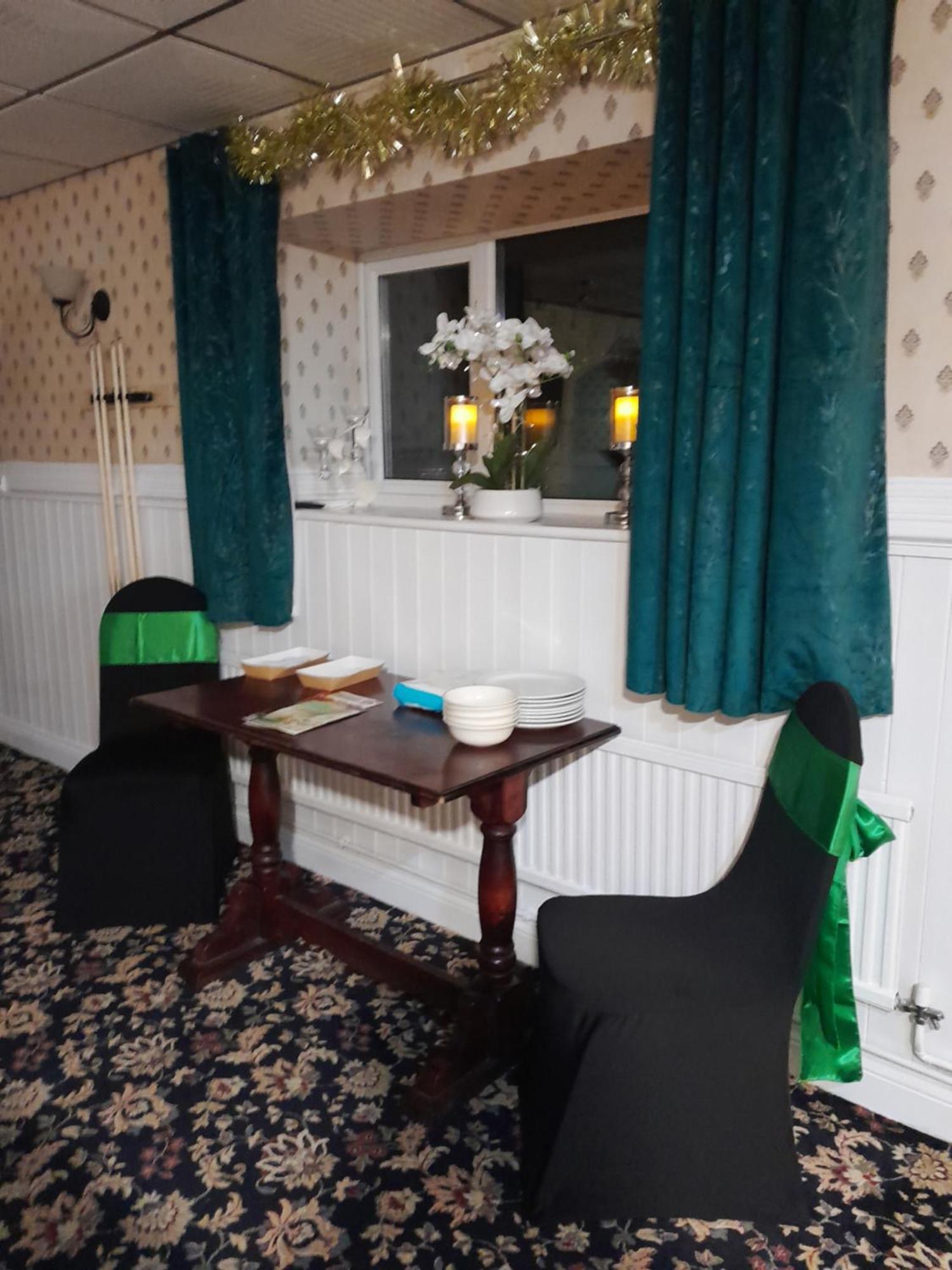 Kings Arms Guest House Еббу-Вейл Екстер'єр фото
